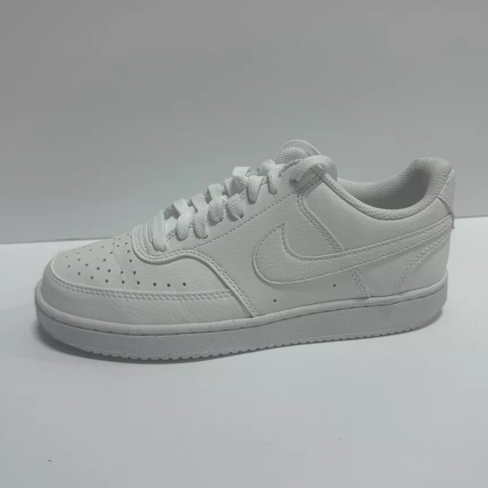 Nike Women’s Court Vision Lo Sneaker White Size 7 M - Picture 1 of 6